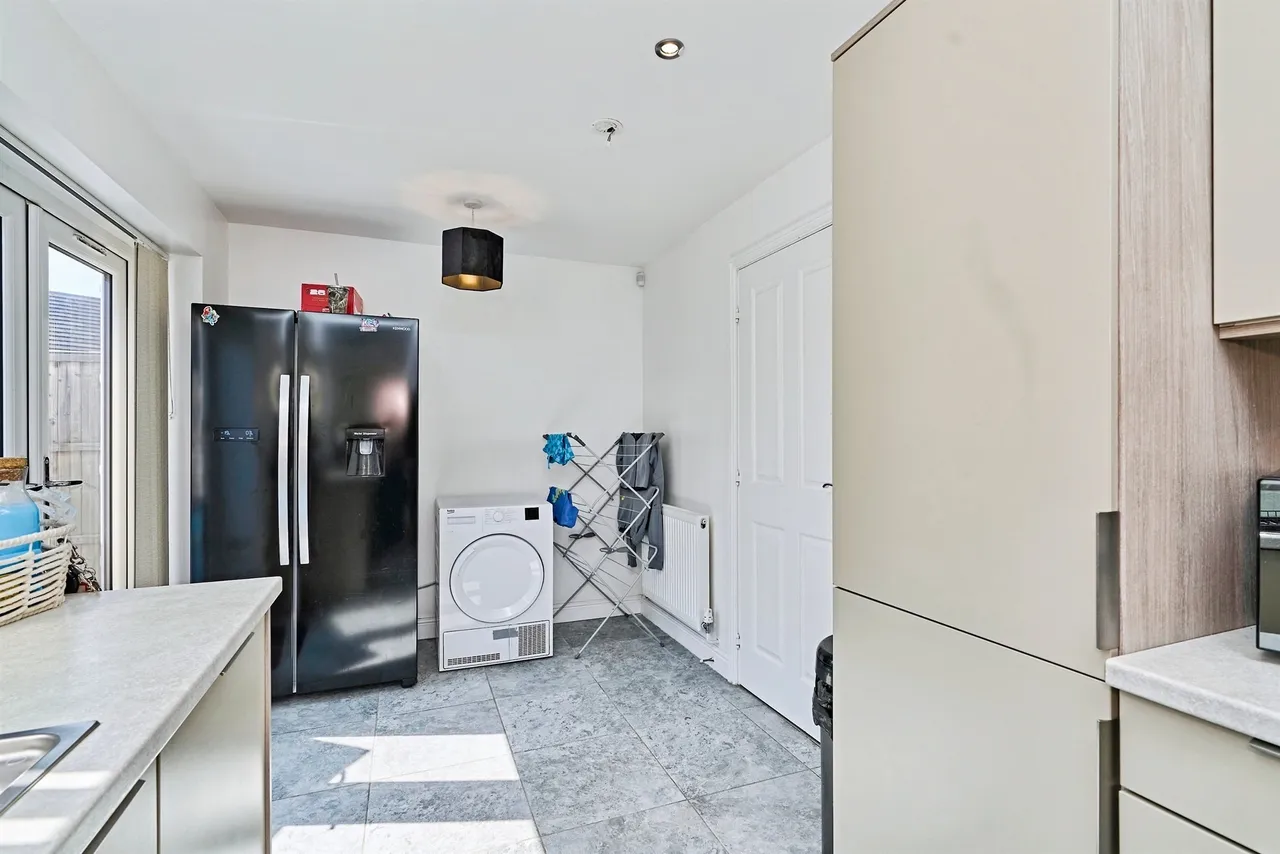 Stroud Avenue, Willenhall, WV12, photo 7