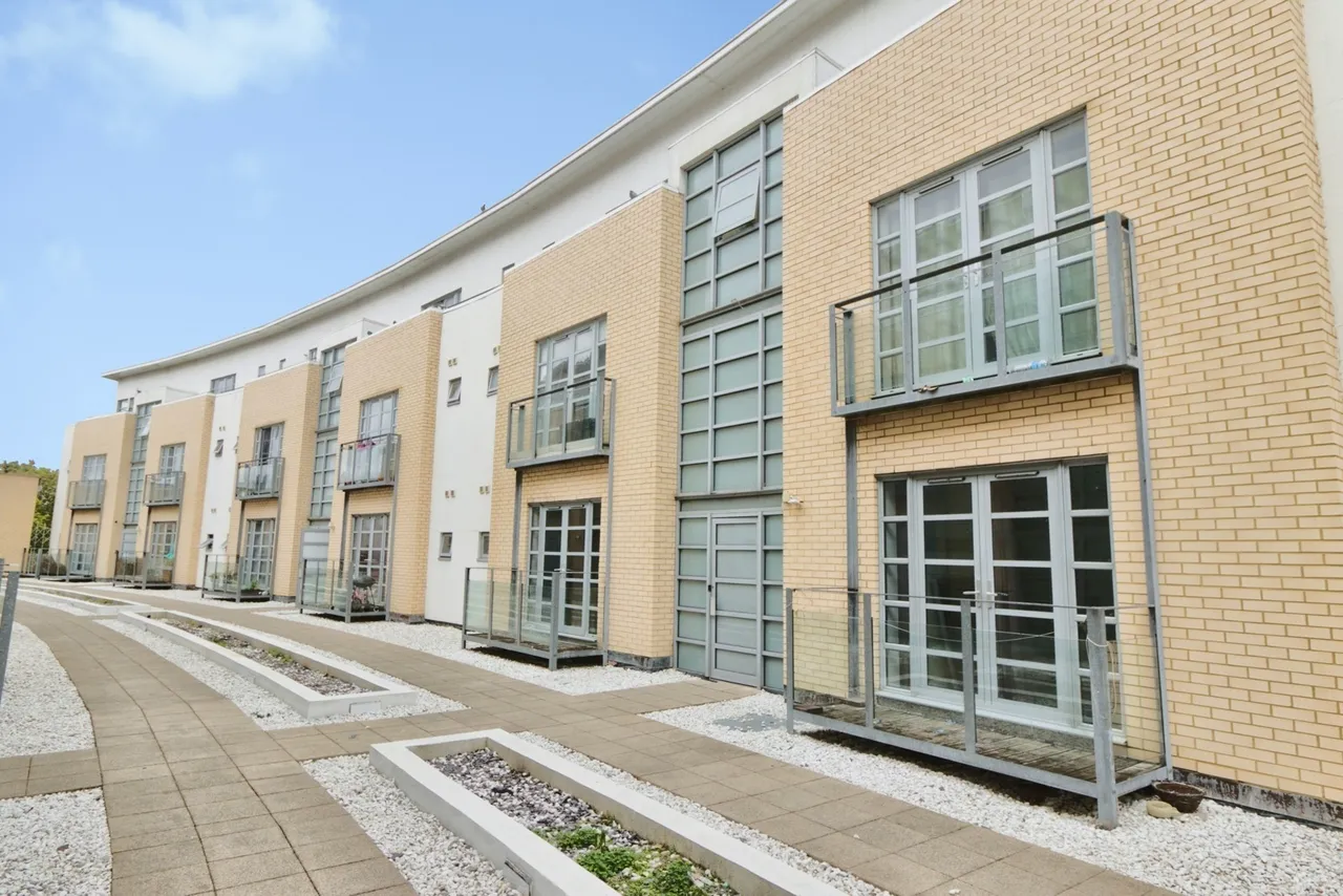 Thames Reach, London, SE28, photo 17