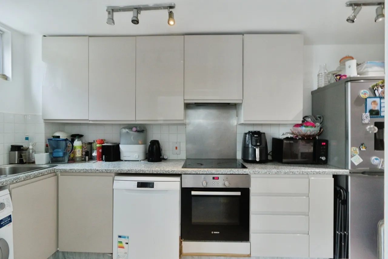 Thames Reach, London, SE28, photo 3