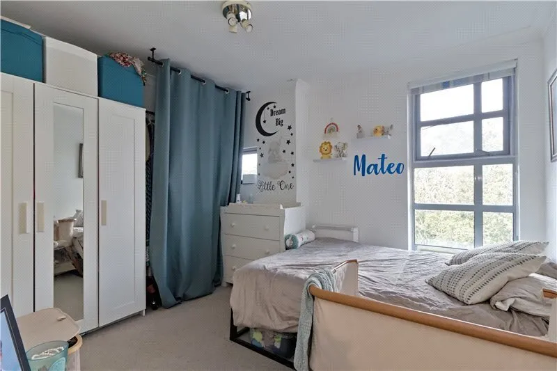 Thames Reach, London, SE28, photo 9