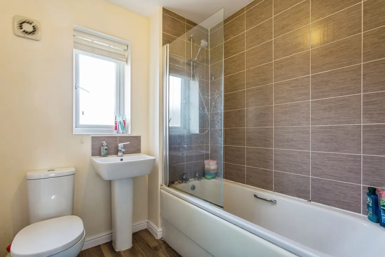 Aspenwood Close, Bamber Bridge, Preston, Lancashire, PR5, photo 12