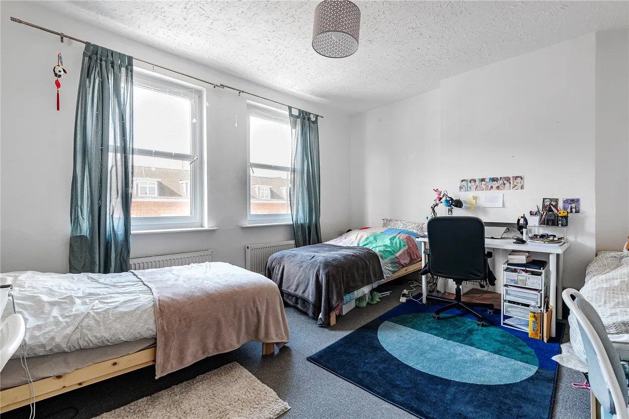 London Road, Twickenham, TW1 3RR, photo 5
