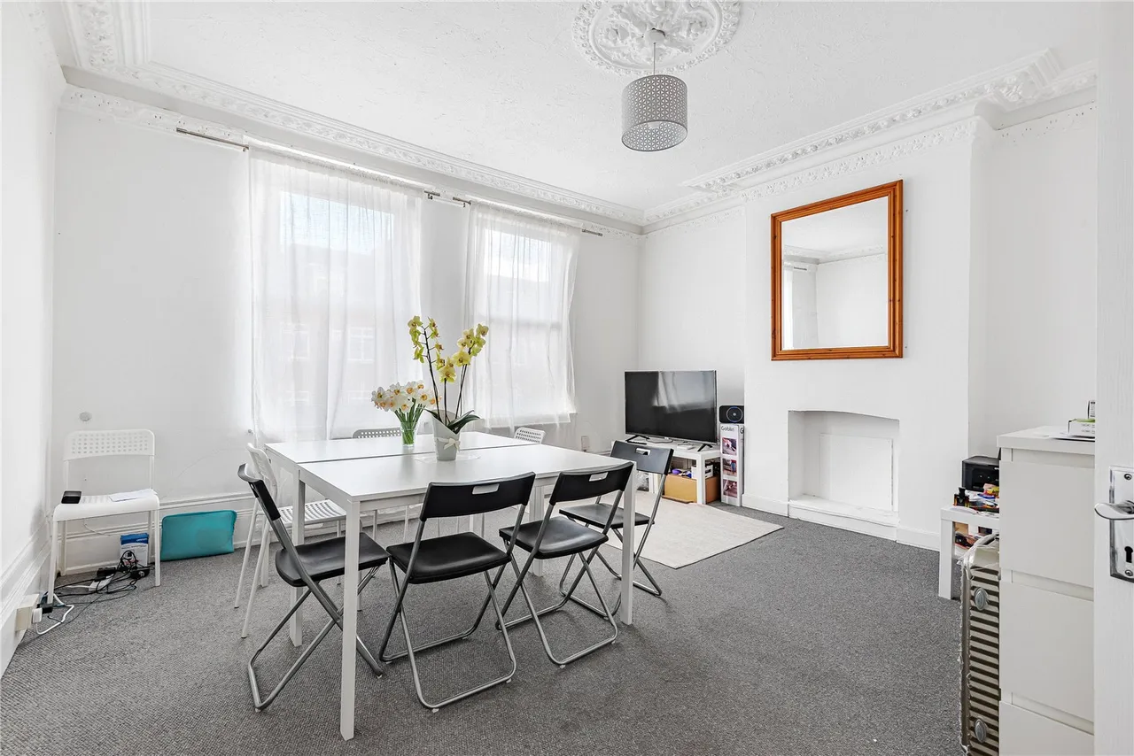 London Road, Twickenham, TW1 3RR, photo 2