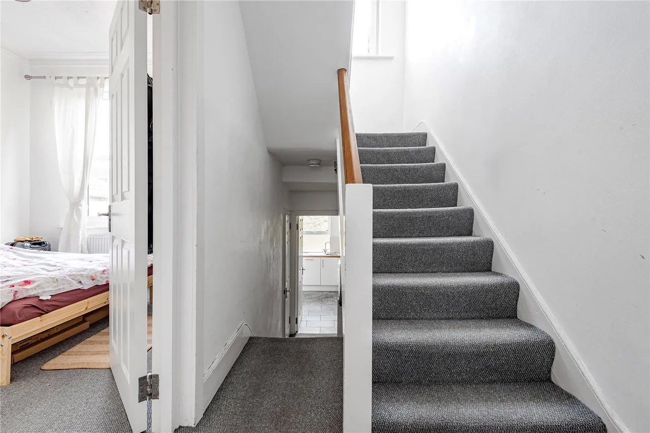 London Road, Twickenham, TW1 3RR, photo 6