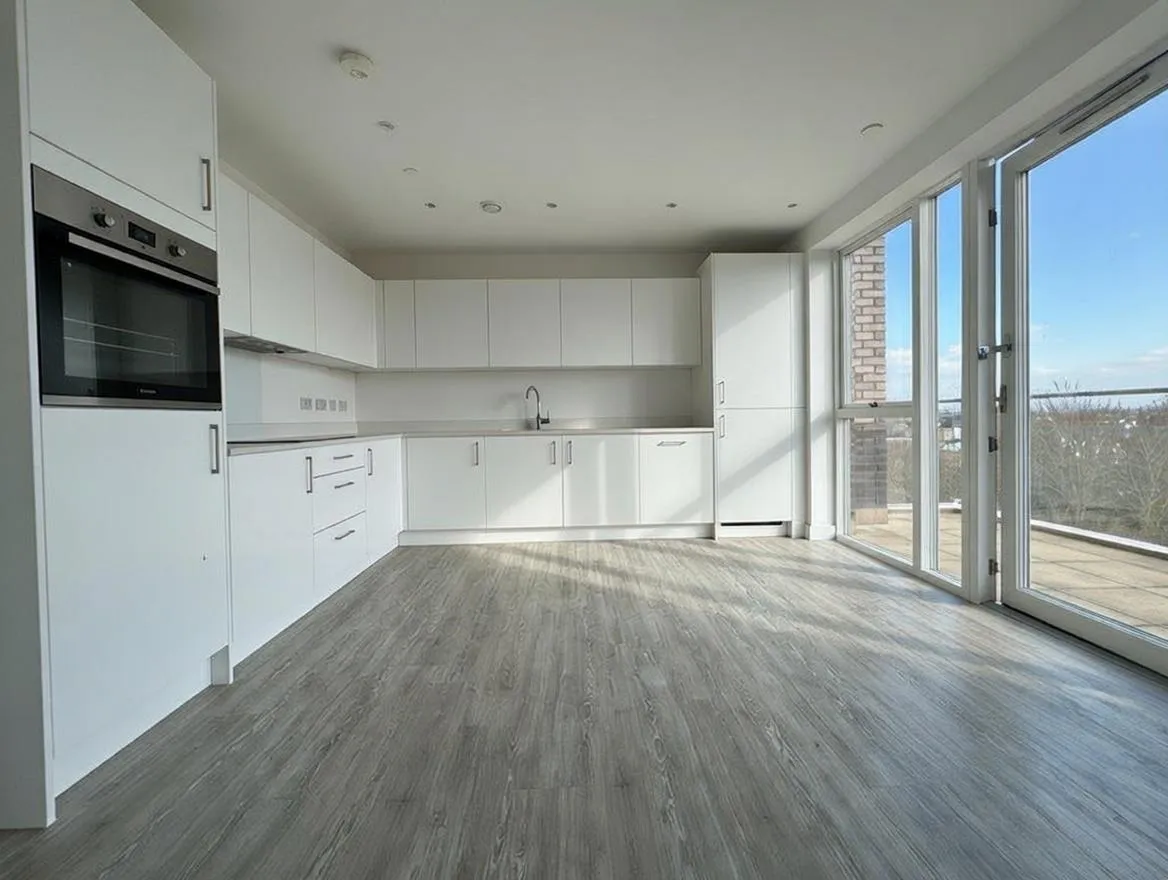 2 bed flat for sale, Winchelsea Road, London, NW10