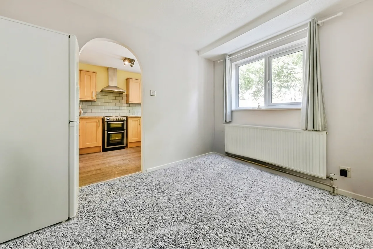 Blenheim Way, Stevenage, Hertfordshire, SG2, photo 4