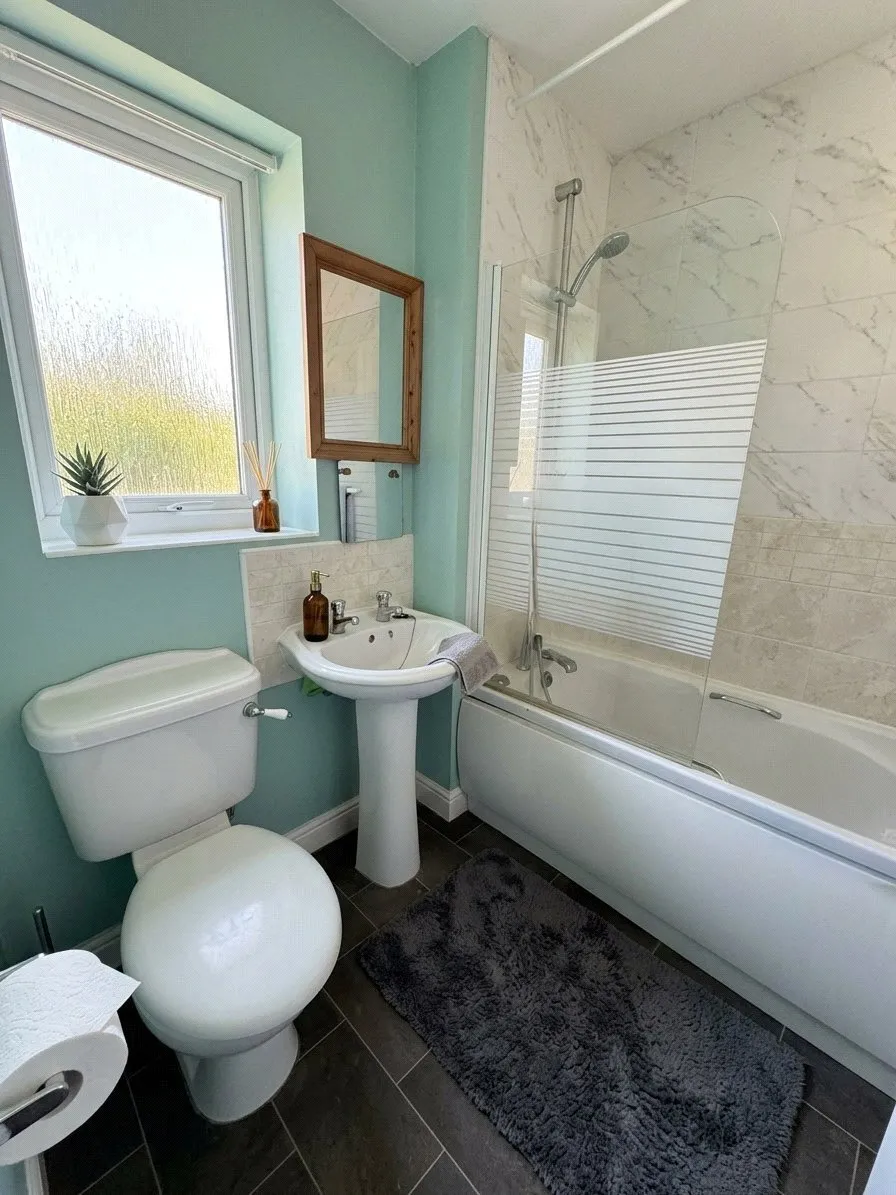Rosefinch Road, West Timperley, WA14, photo 11