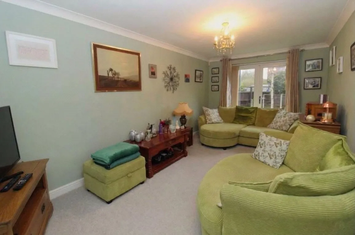 Rosefinch Road, West Timperley, WA14, photo 23