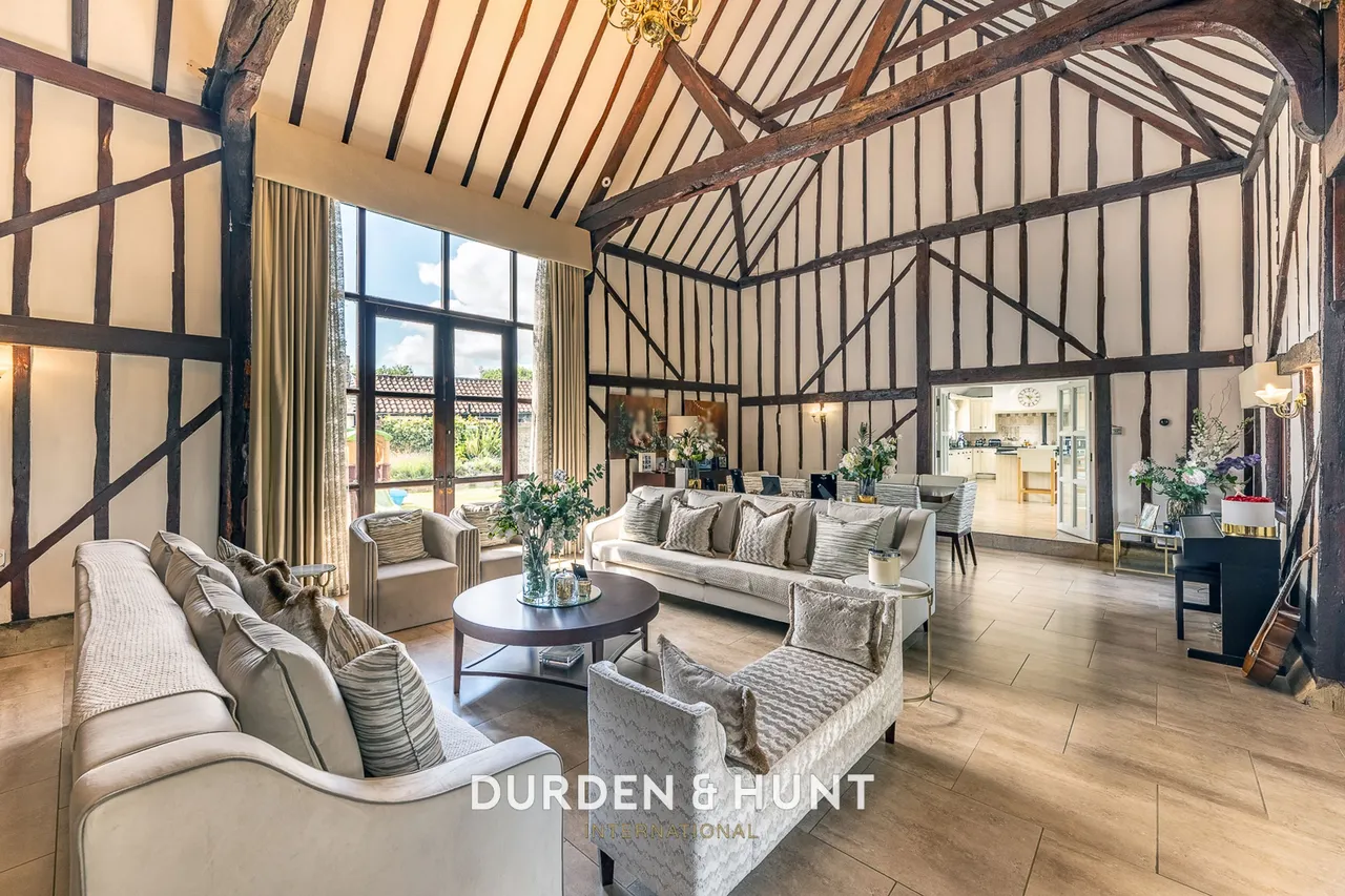 Millers Lane, Chigwell, IG7, photo 12