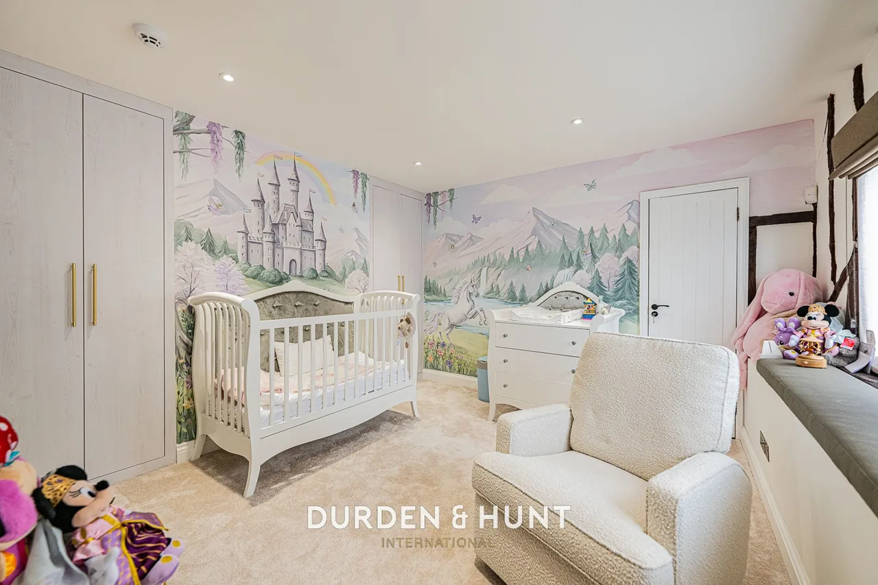 Millers Lane, Chigwell, IG7, photo 27