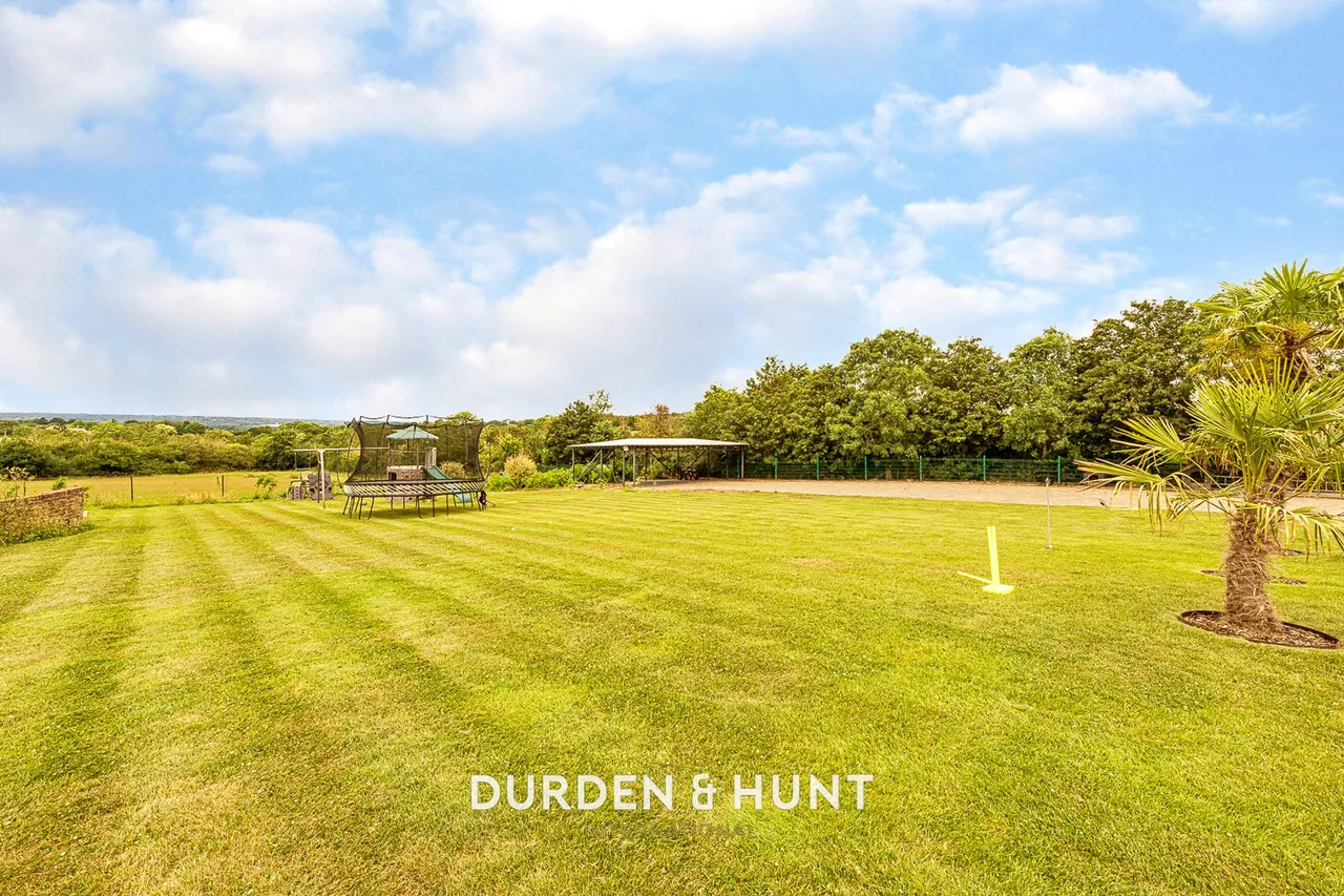 Millers Lane, Chigwell, IG7, photo 44