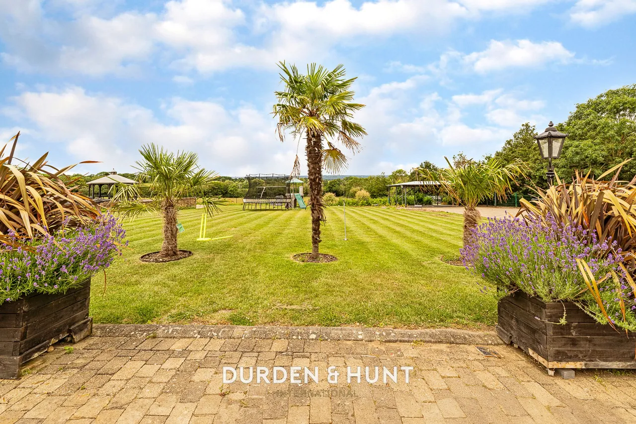Millers Lane, Chigwell, IG7, photo 43