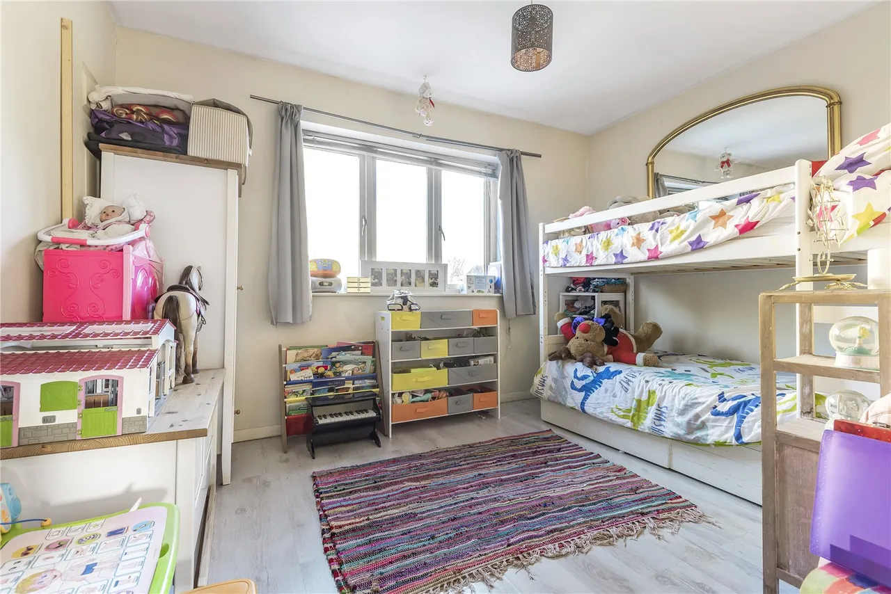 Hill House Drive, Hampton, London, TW12 2FD, photo 5