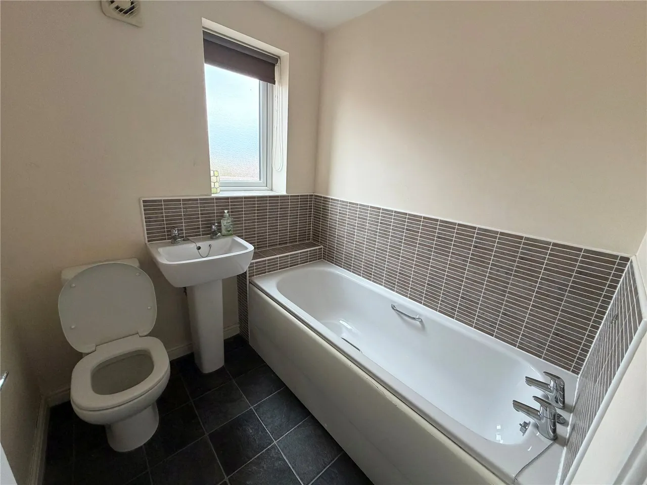 Crucible Close, North Hykeham, Lincoln, Lincolnshire, LN6, photo 9