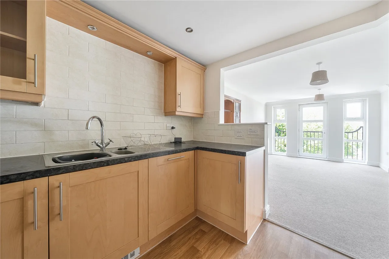 St. Botolphs Road, Worthing, BN11, photo 2