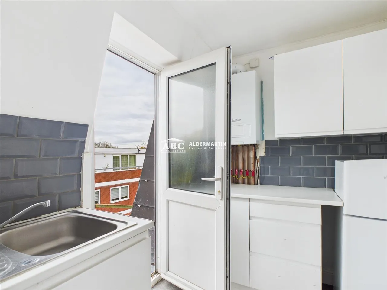 Stonegrove, Edgware, photo 6