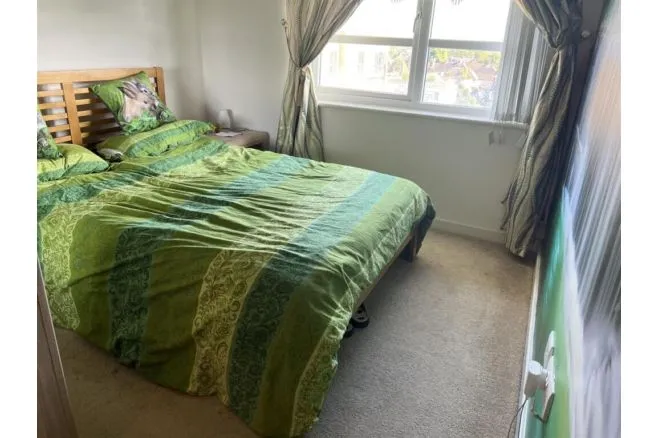 High Road, Romford, RM6, photo 6