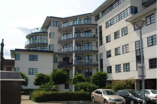 High Road, Romford, RM6, photo 11