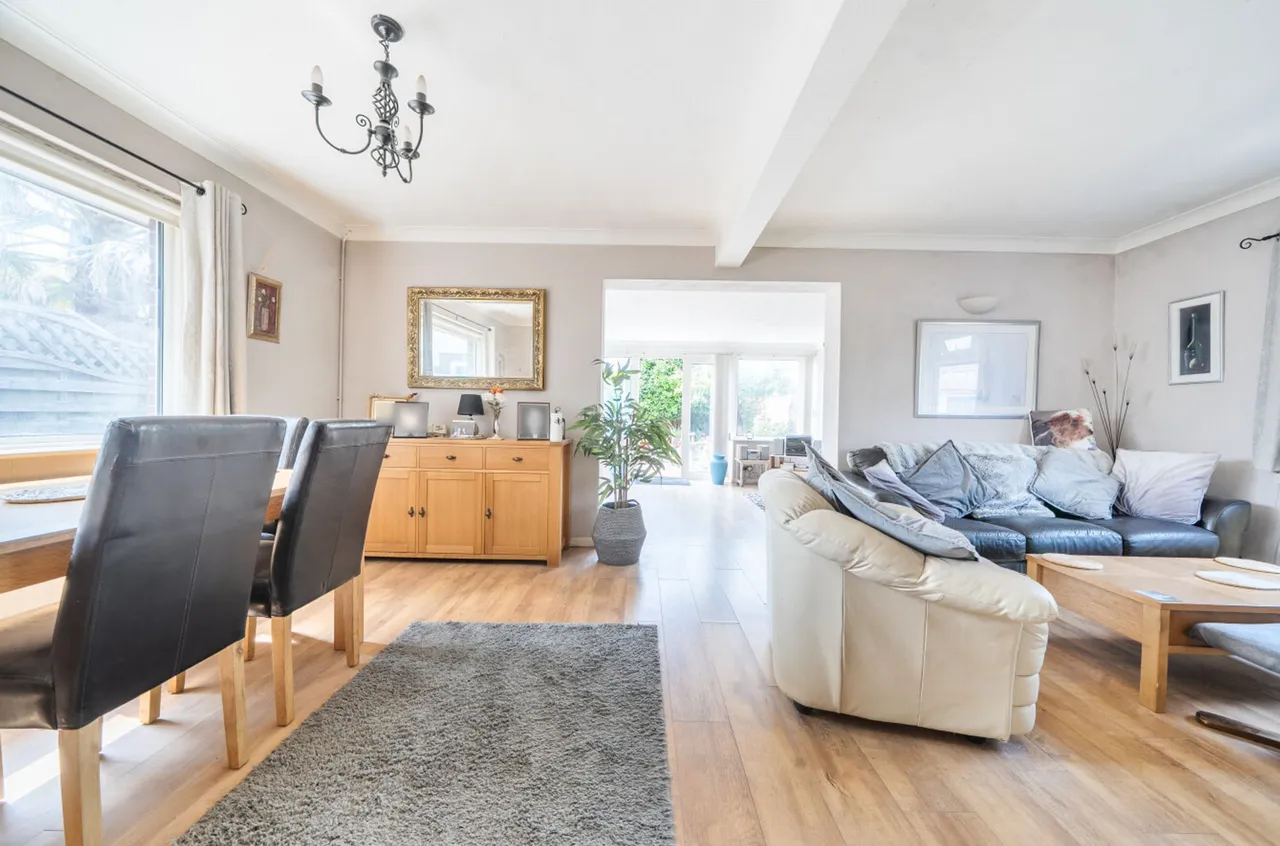 Longlands Road, East Wittering, PO20, photo 4