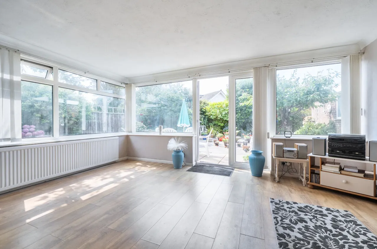 Longlands Road, East Wittering, PO20, photo 2