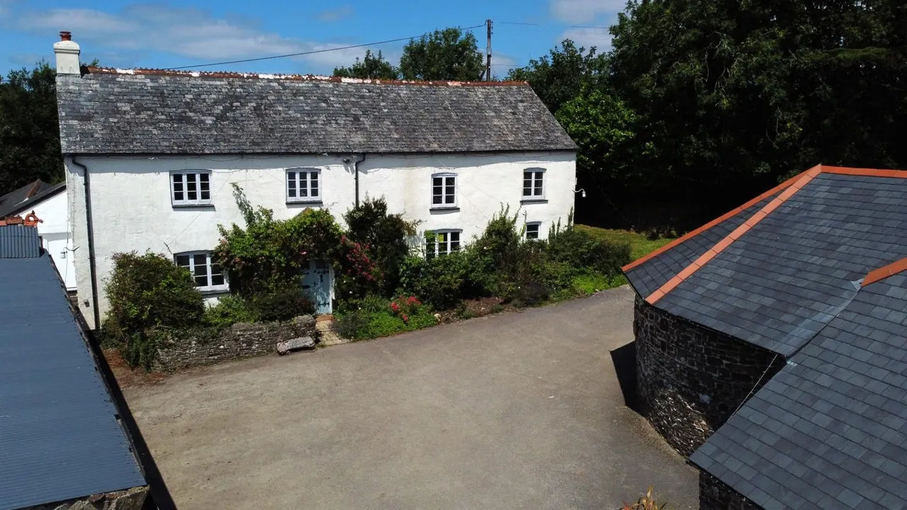 Road From Brendon Cross Past Lydeland Bridge, Buckland Brewer, Bideford, photo 3