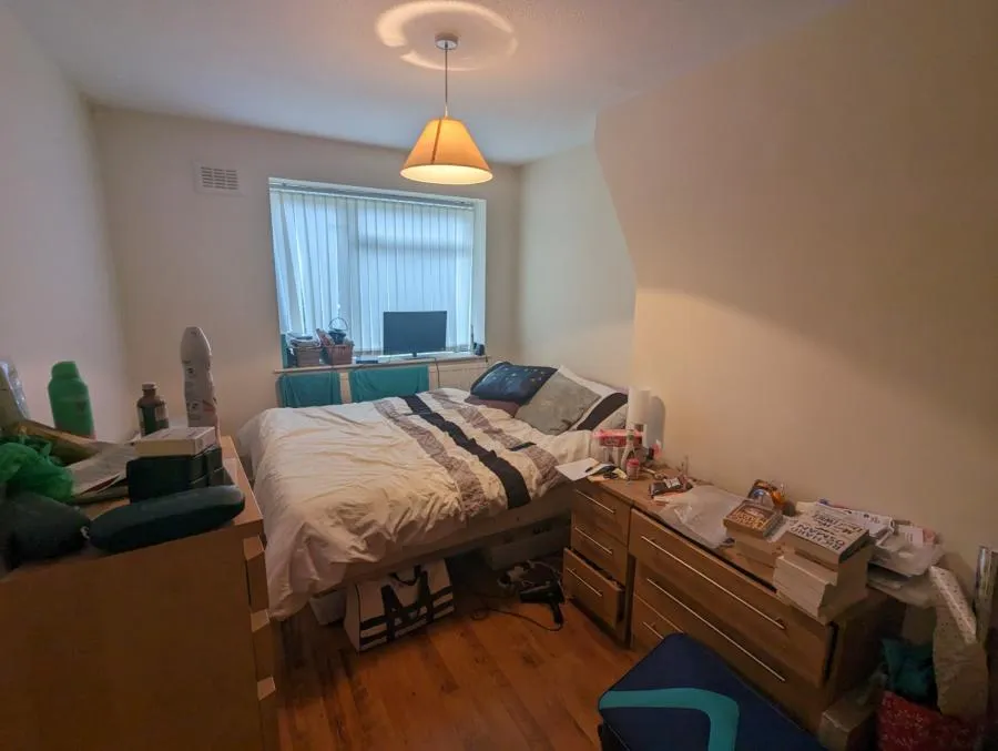 Eccles New Road, Salford, M5, photo 6
