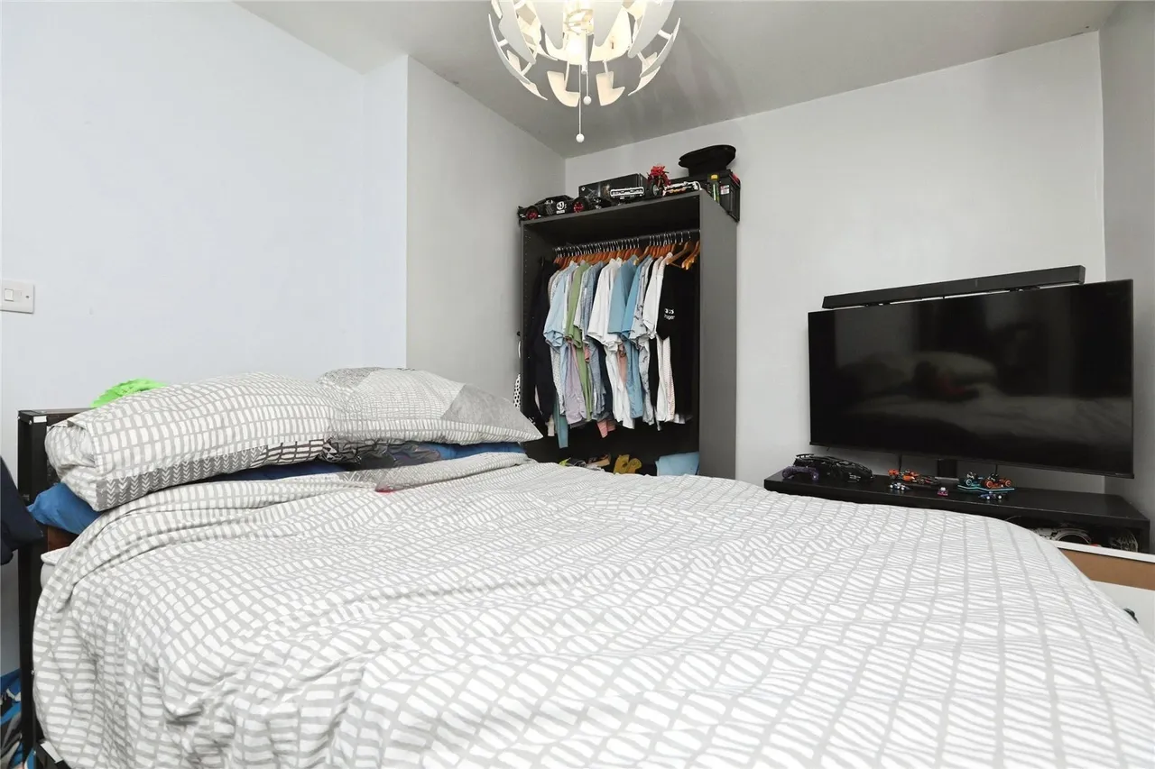 Alexandra Road, Sheerness, ME12, photo 9