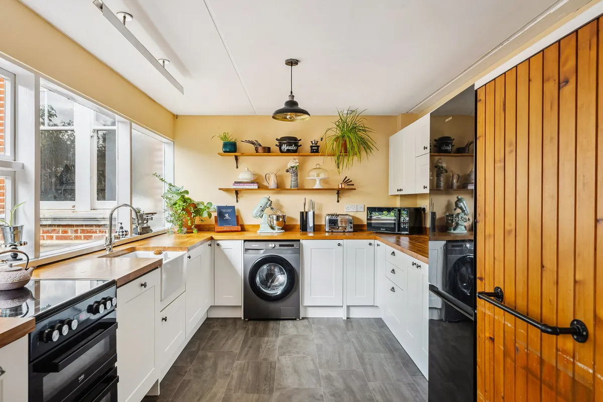 Bridge Road, East Molesey, KT8, photo 19