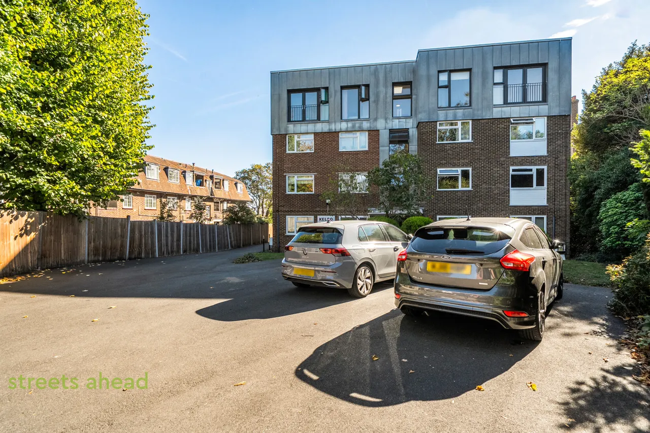 1 bed flat for sale, Anerley Park, London, SE20