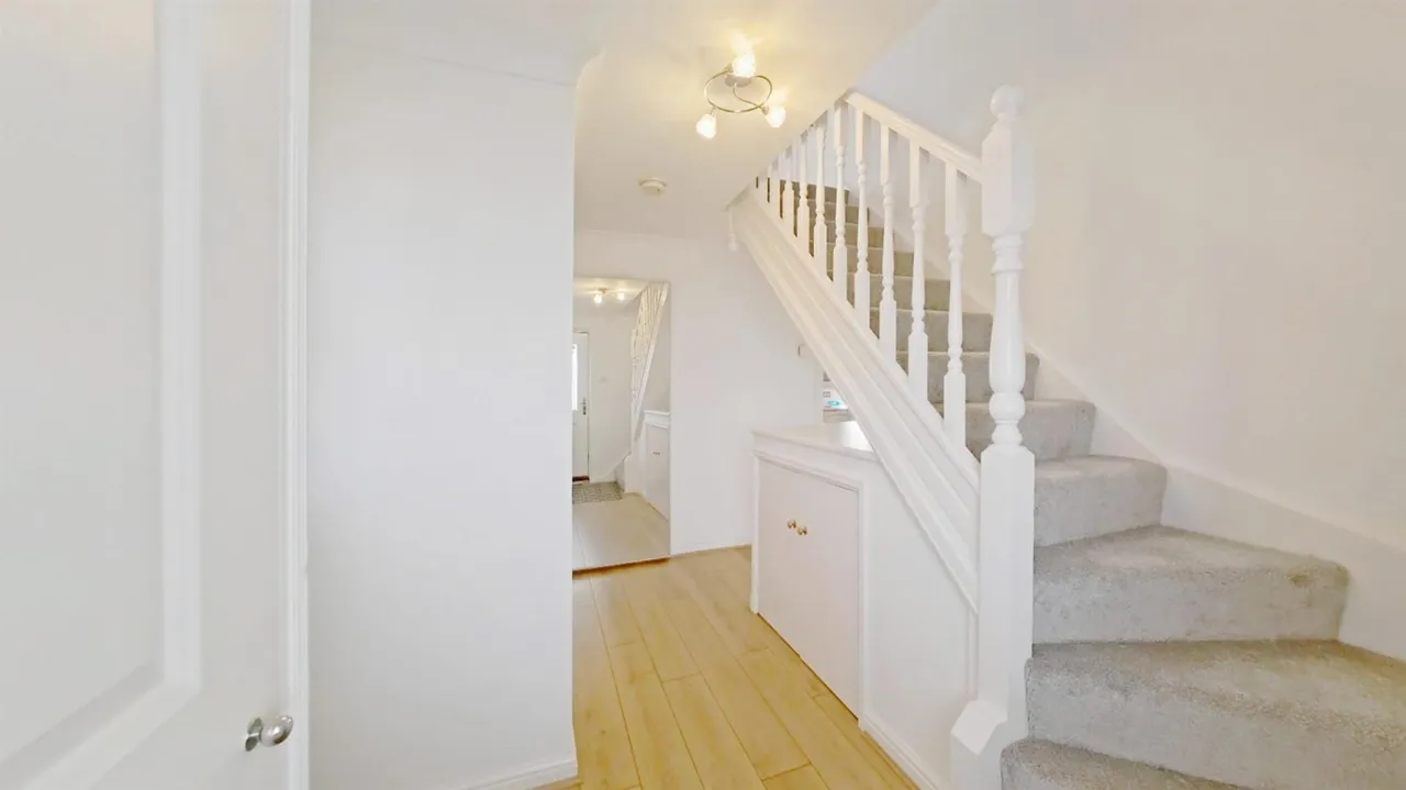 Fay Close, Rochester, Kent, photo 7
