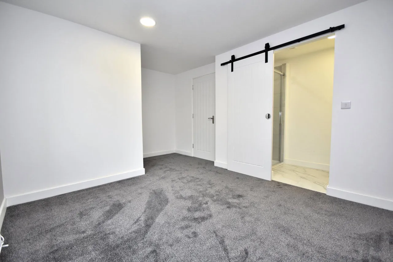 Palmerston Road, Northampton, Northamptonshire, Northampton, NN1 5EU, photo 3