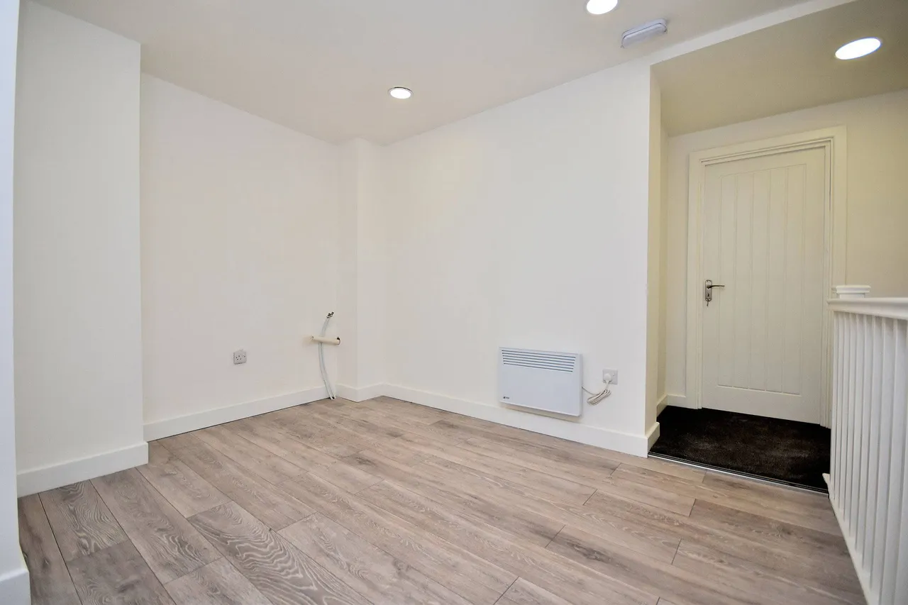Palmerston Road, Northampton, Northamptonshire, Northampton, NN1 5EU, photo 8