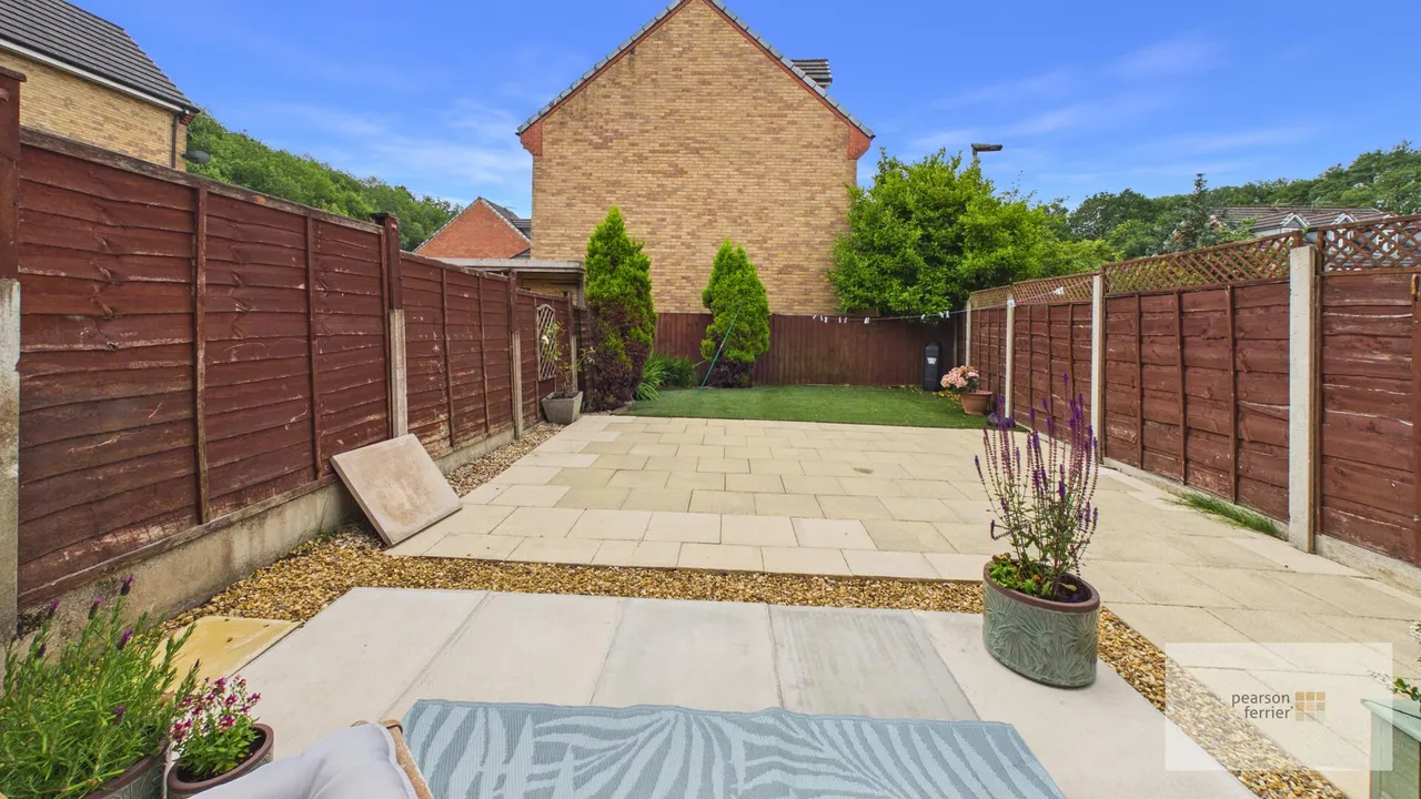 Kingsbury Close, Bury, BL8 1WB, photo 13