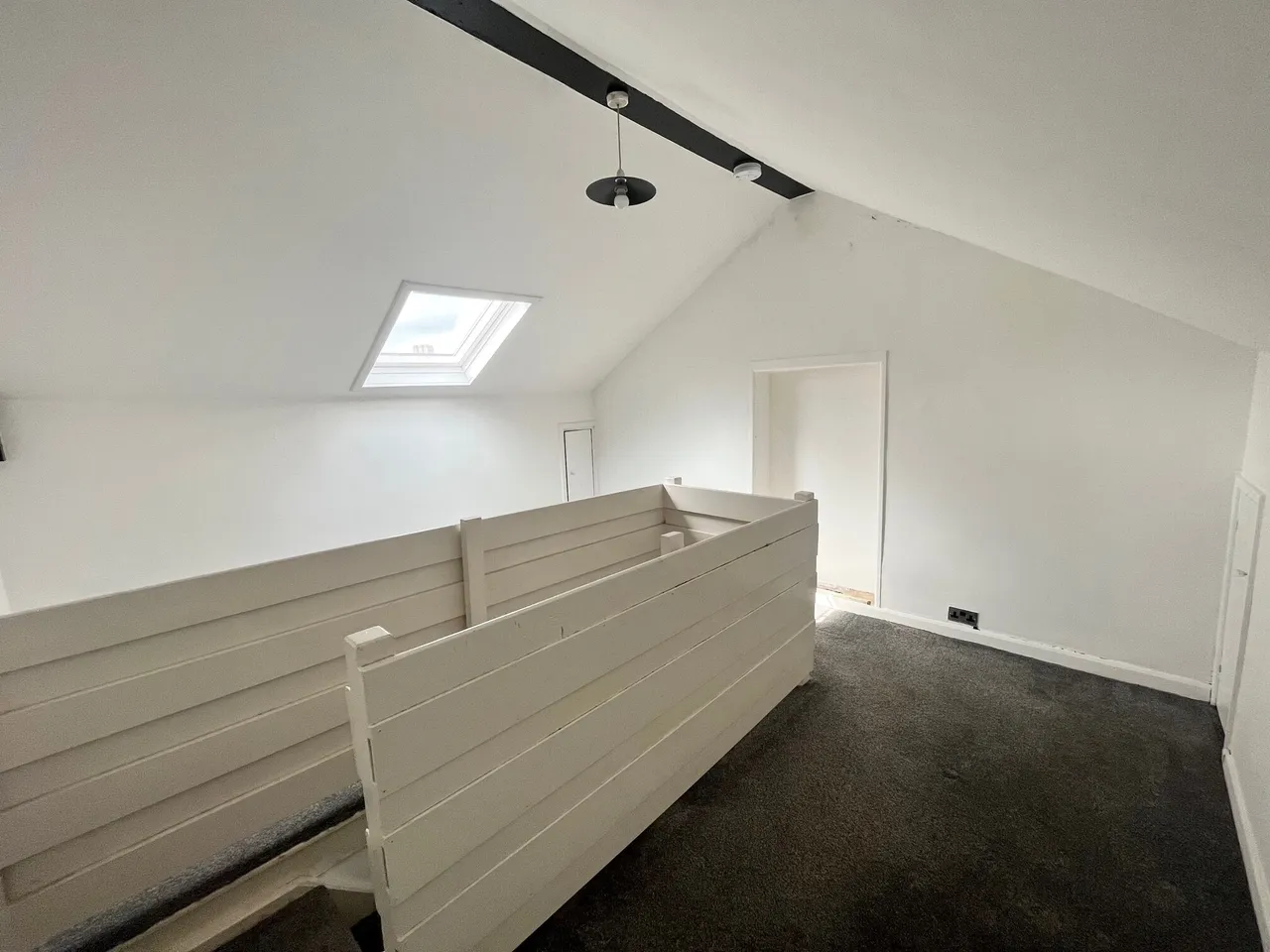 Midland Terrace; Buxton. SK17, photo 7