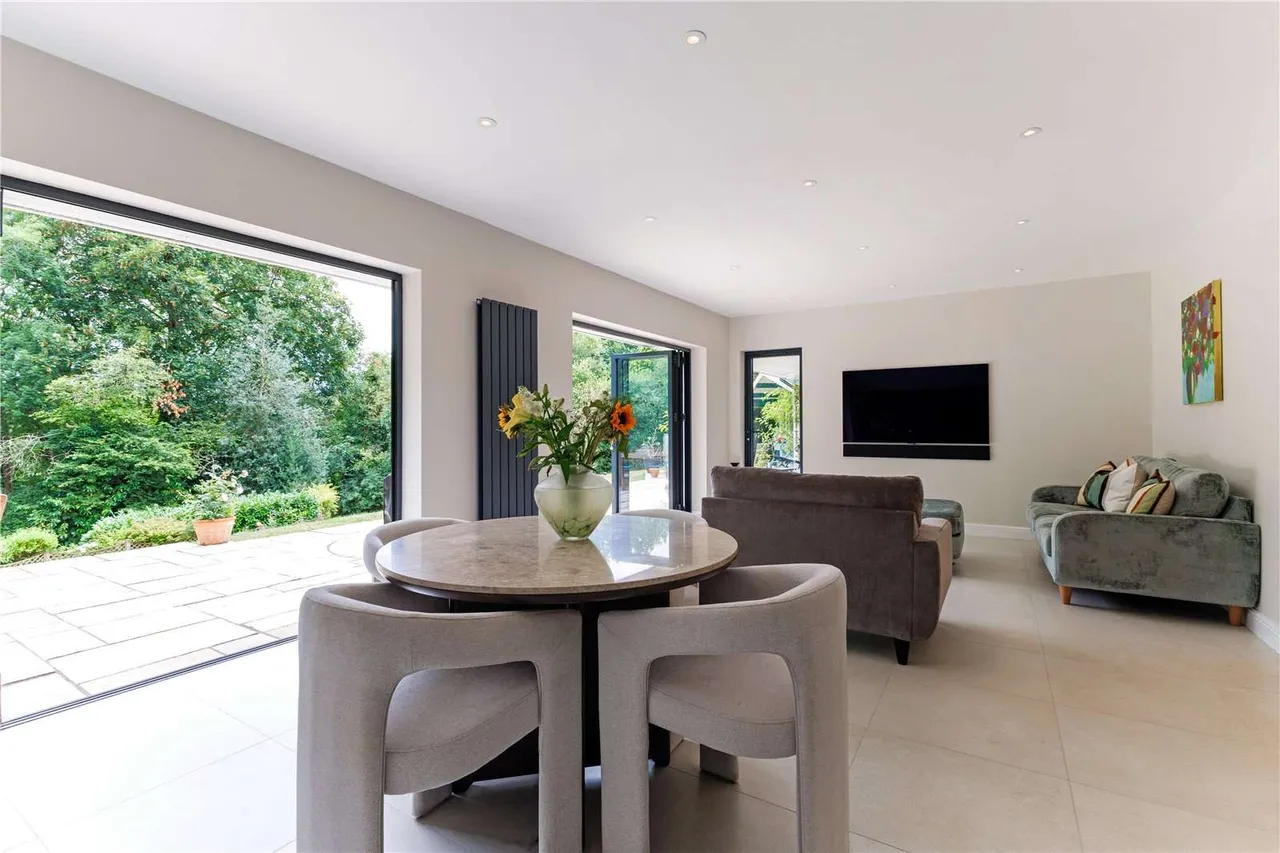The Drive, Rickmansworth, Hertfordshire, WD3 4EB, photo 6