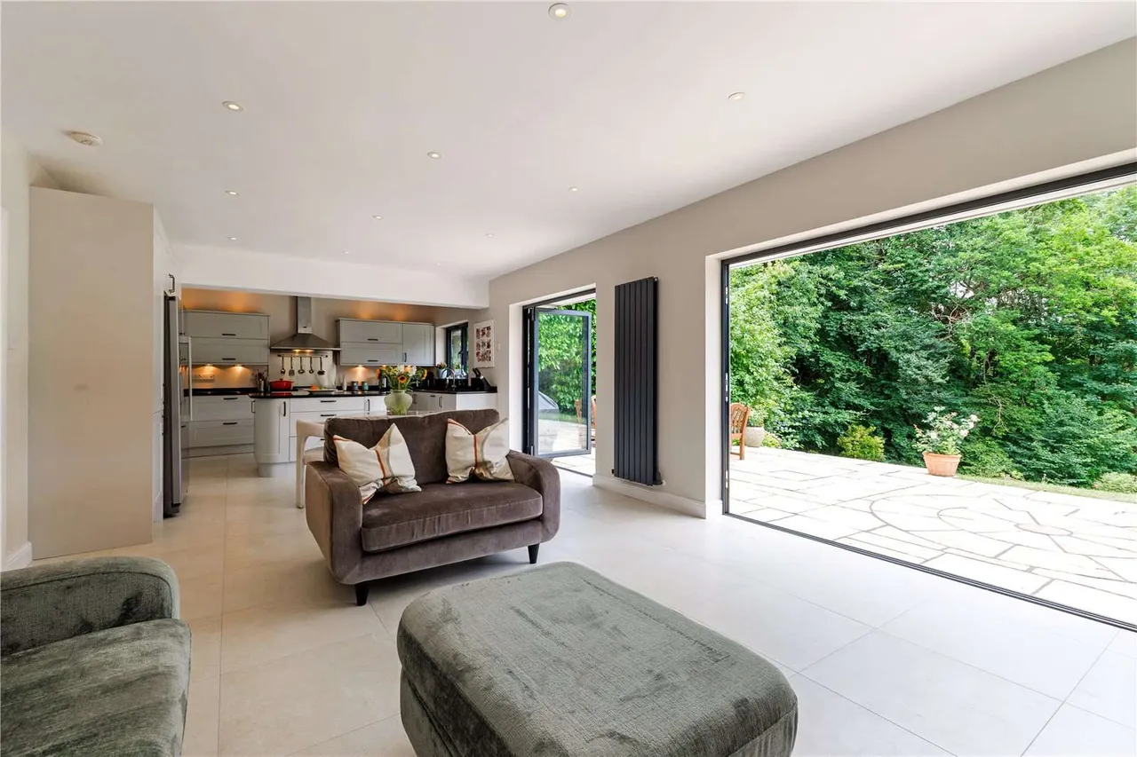 The Drive, Rickmansworth, Hertfordshire, WD3 4EB, photo 7