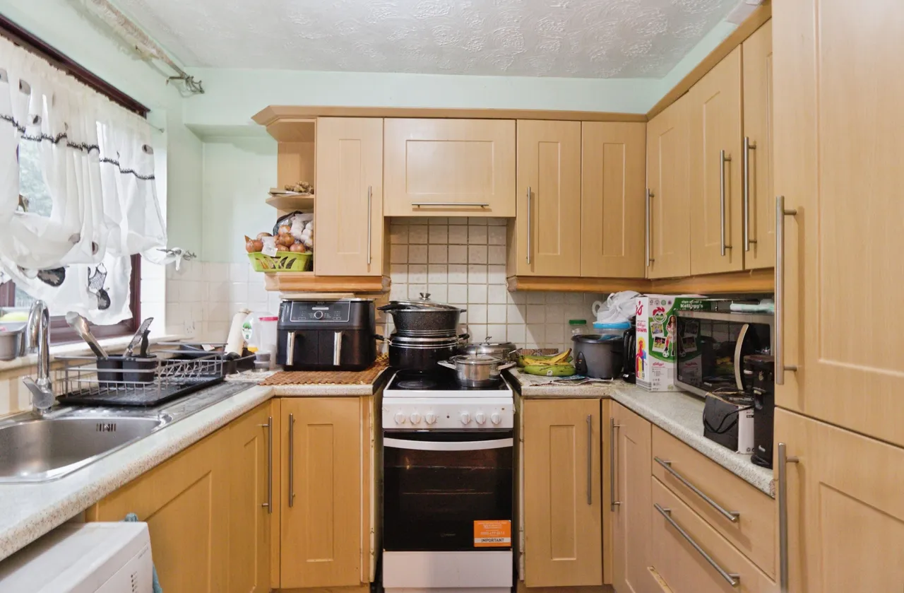 Goldfinch Road, London, SE28, photo 3