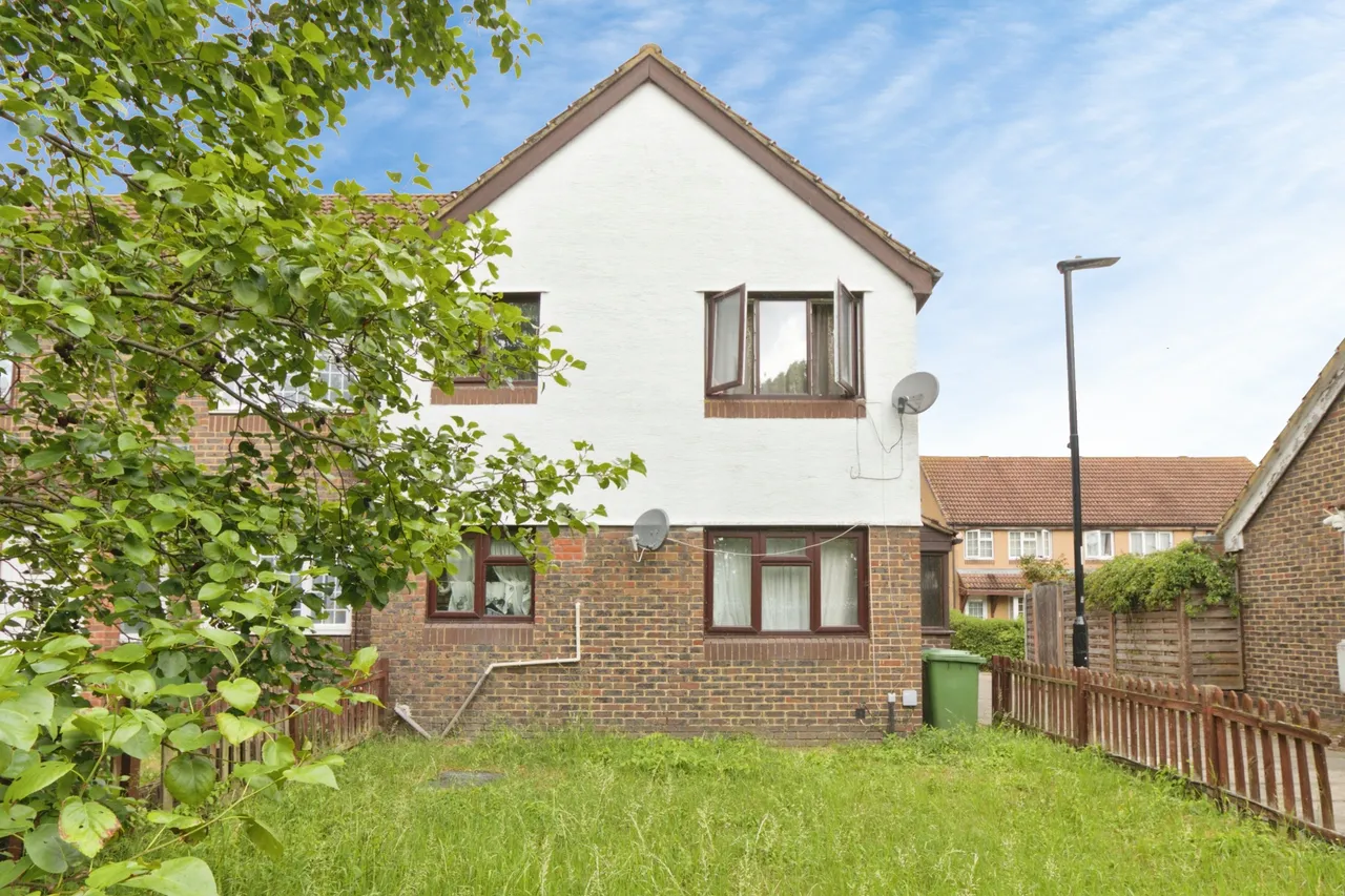 Goldfinch Road, London, SE28, photo 10