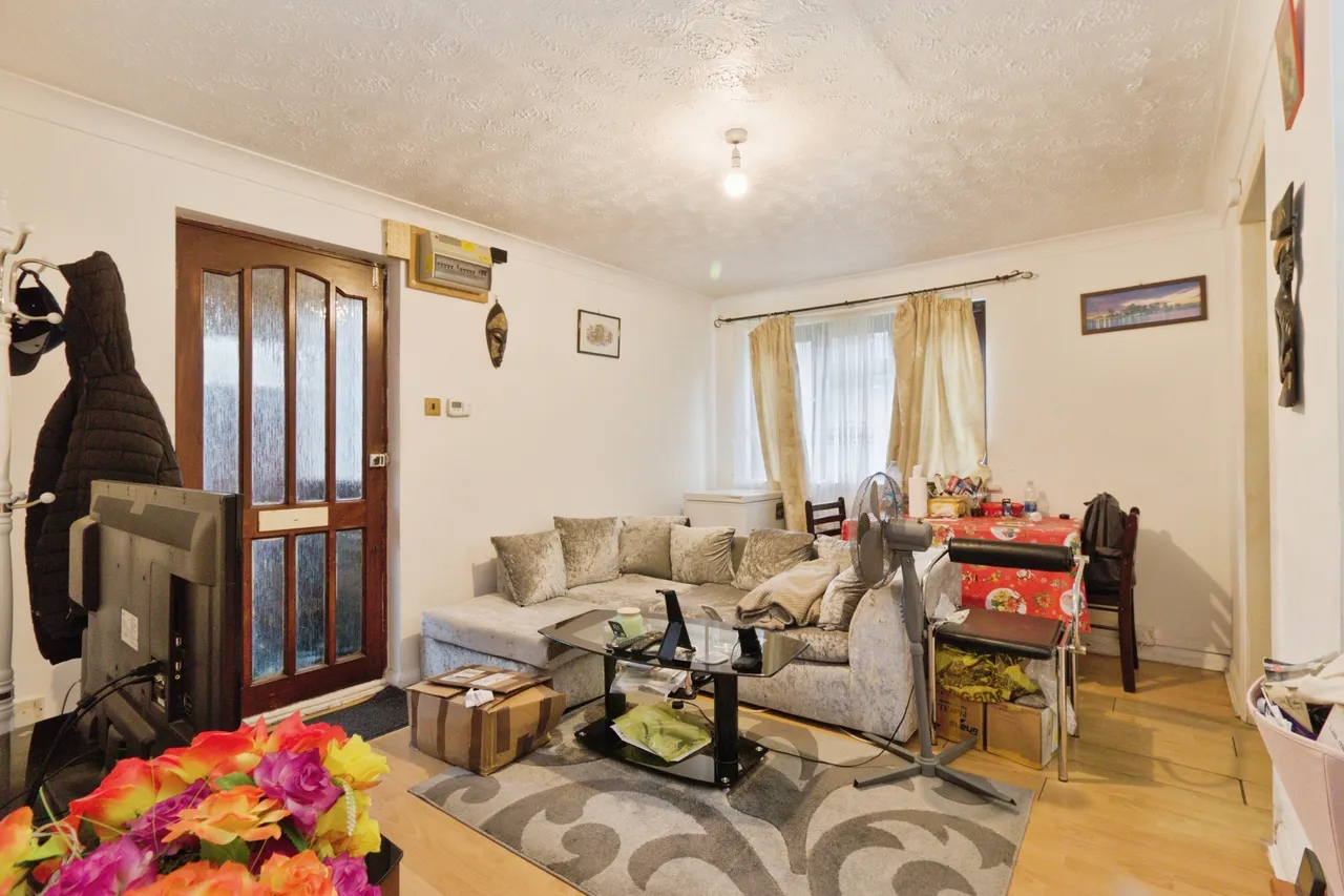 Goldfinch Road, London, SE28, photo 6