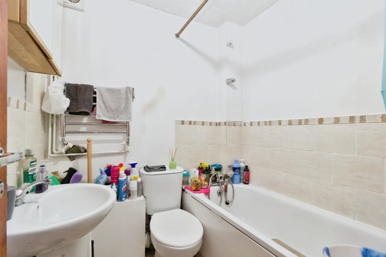 Goldfinch Road, London, SE28, photo 9