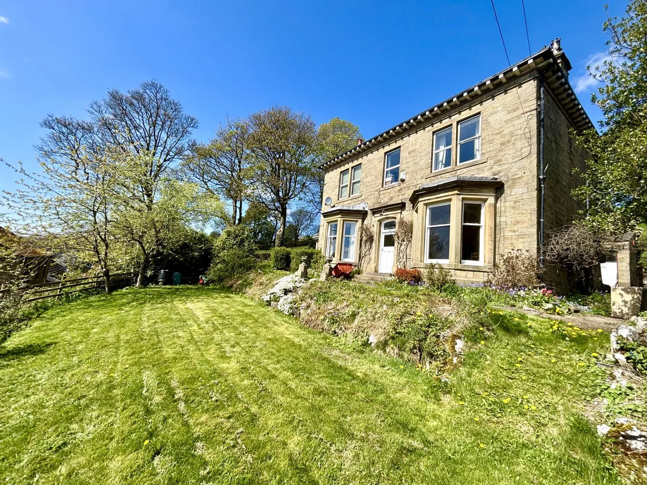5 bed house for sale, Braithwaite Road, Keighley, BD22