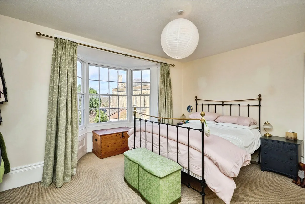 St. Johns Road, Newport, PO30, photo 12