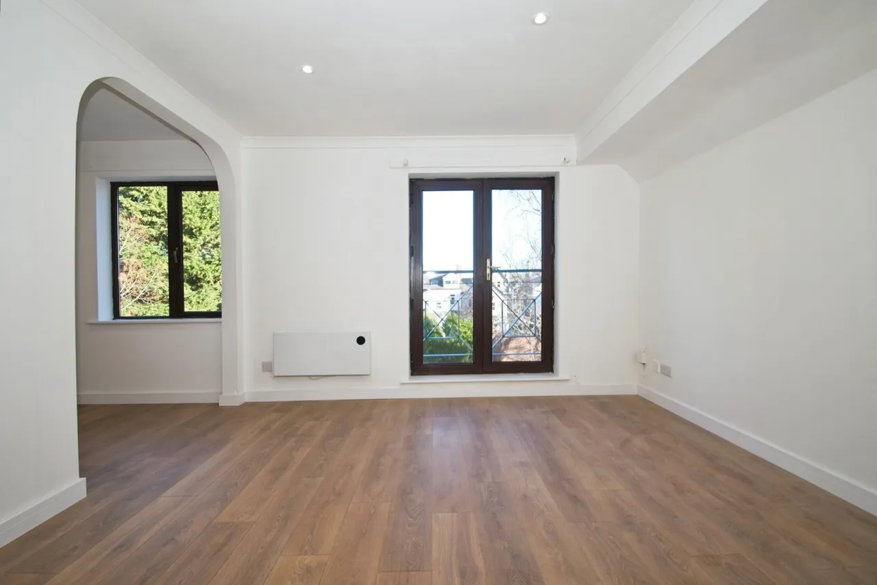Caernarvon Court, Conway Road, Cardiff, CF11, photo 2
