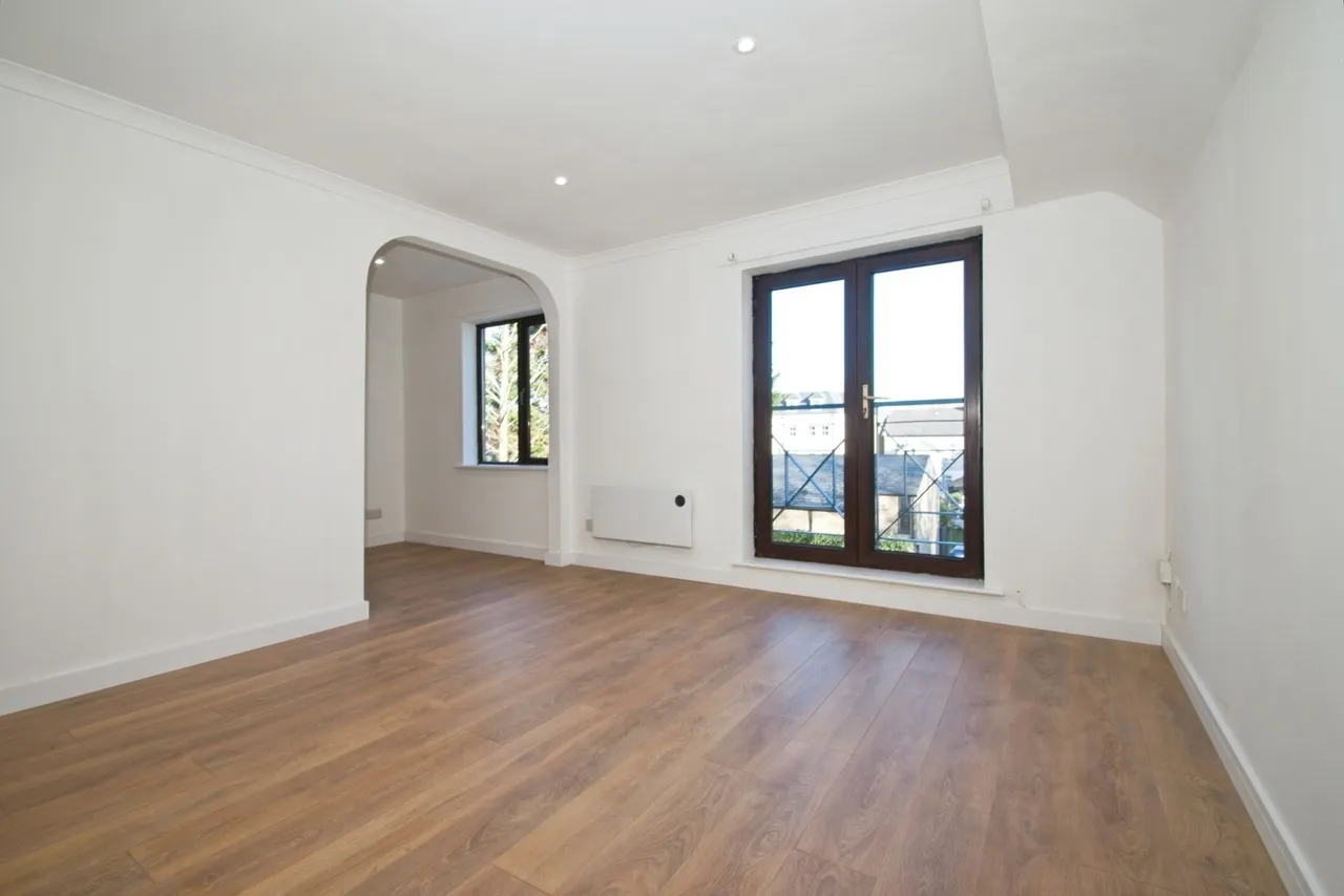 Caernarvon Court, Conway Road, Cardiff, CF11, photo 5