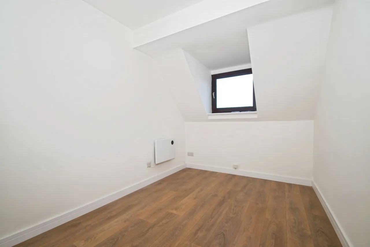 Caernarvon Court, Conway Road, Cardiff, CF11, photo 8