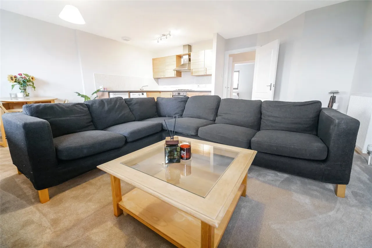 Dalmarnock Drive, Dalmarnock, Glasgow, G40, photo 2
