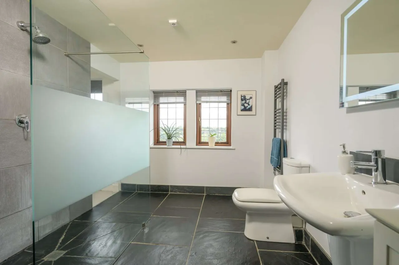 Timsbury Road, High Littleton, BS39, photo 14