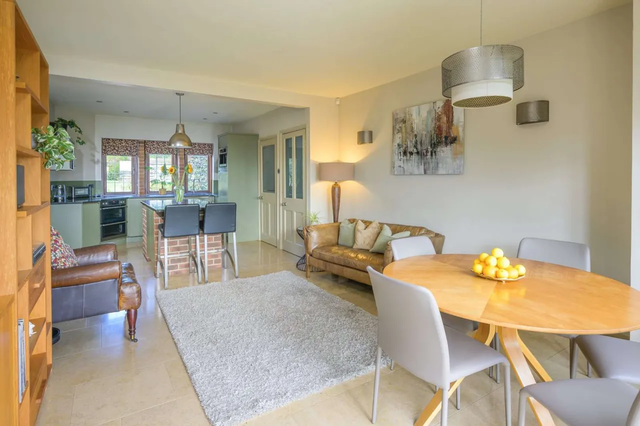 Timsbury Road, High Littleton, BS39, photo 8