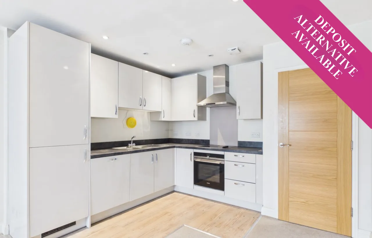 1 bed flat to rent — Flat 11, 10 Portland Street, Cheltenham, GL52 2PB