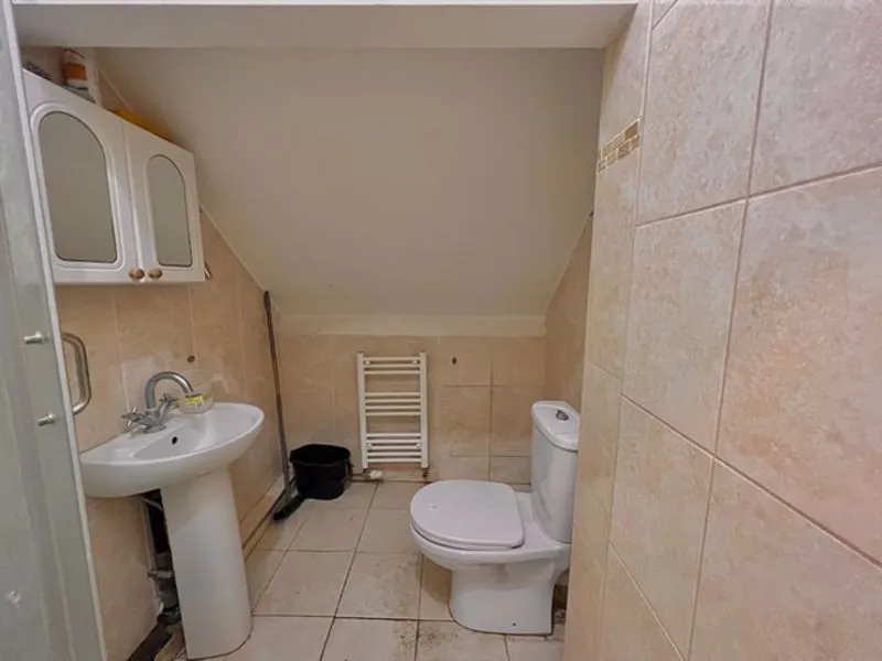 London Road, Luton LU1 3UQ, photo 11